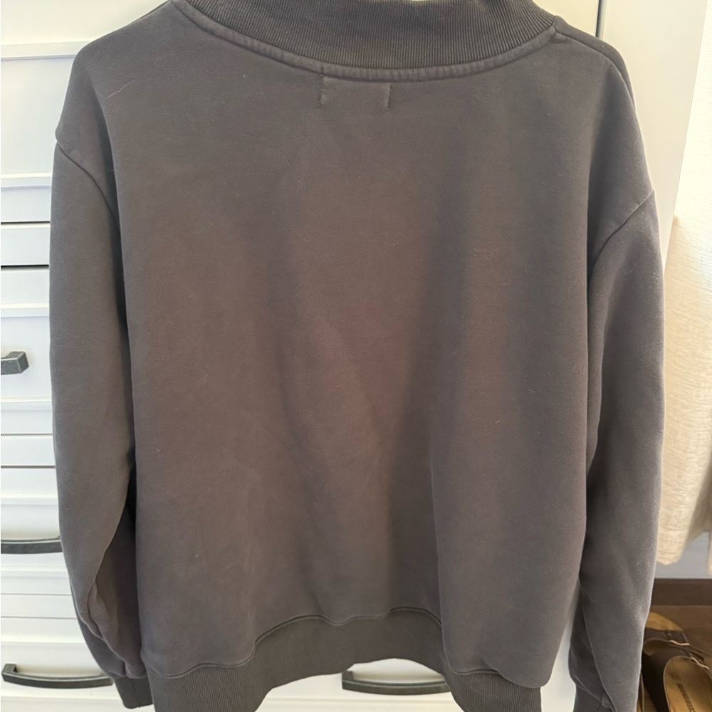 Washed Charcoal 'PARKE' Appliqué Crewneck Sweatshirt - Picture 4 of 4